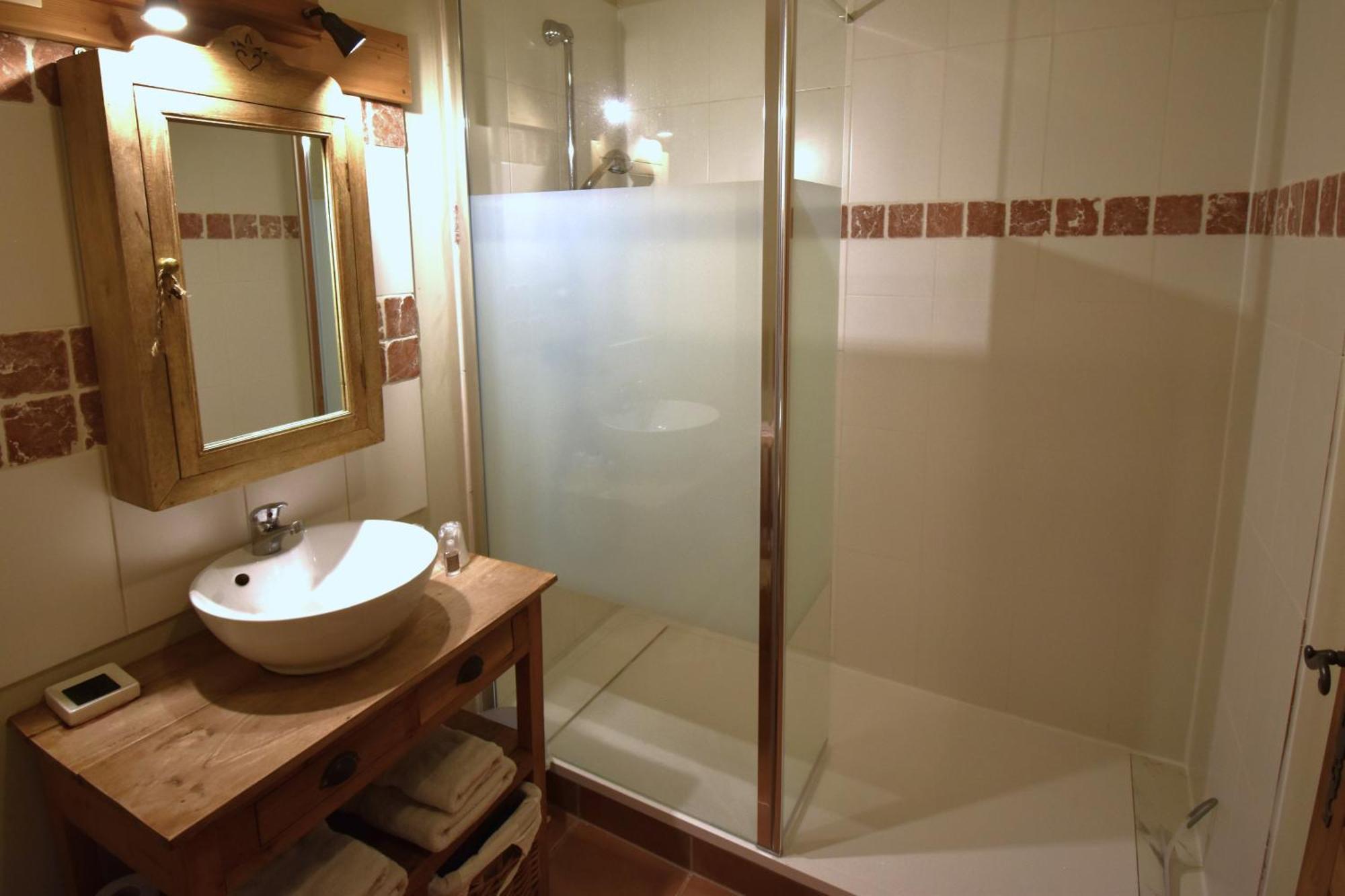 Bed and Breakfast La Clé des Bois à Le Bourg-dʼOisans Extérieur photo